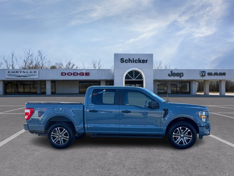 Ford F-150 Vehicle Full-screen Gallery Image 02