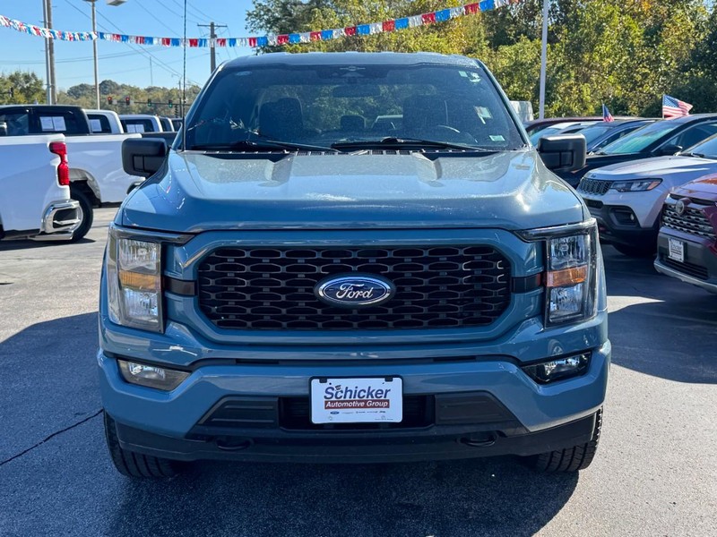 Ford F-150 Vehicle Full-screen Gallery Image 09