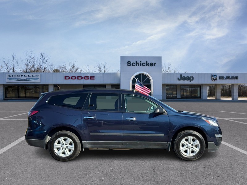 Chevrolet Traverse Vehicle Full-screen Gallery Image 02