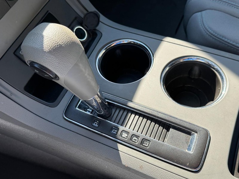Chevrolet Traverse Vehicle Full-screen Gallery Image 21