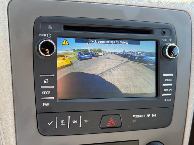 Chevrolet Traverse Vehicle Full-screen Gallery Image 22
