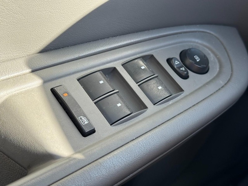 Chevrolet Traverse Vehicle Full-screen Gallery Image 23
