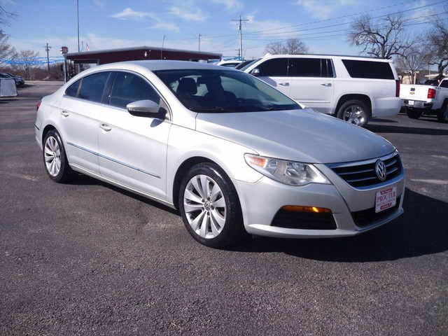 Volkswagen CC Vehicle Full-screen Gallery Image 02