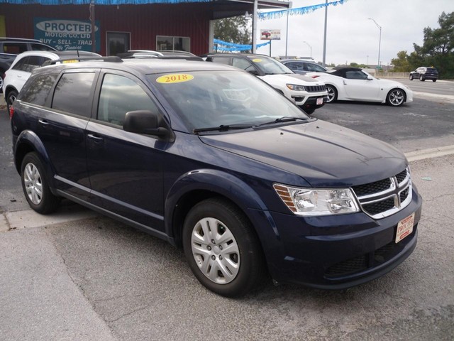 Dodge Journey Vehicle Full-screen Gallery Image 02