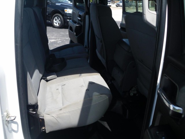 Chevrolet Silverado 2500HD Vehicle Full-screen Gallery Image 06