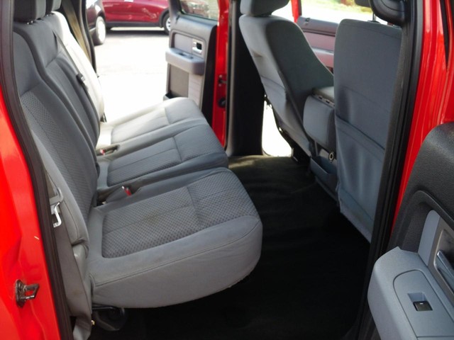 Ford F-150 Vehicle Full-screen Gallery Image 06