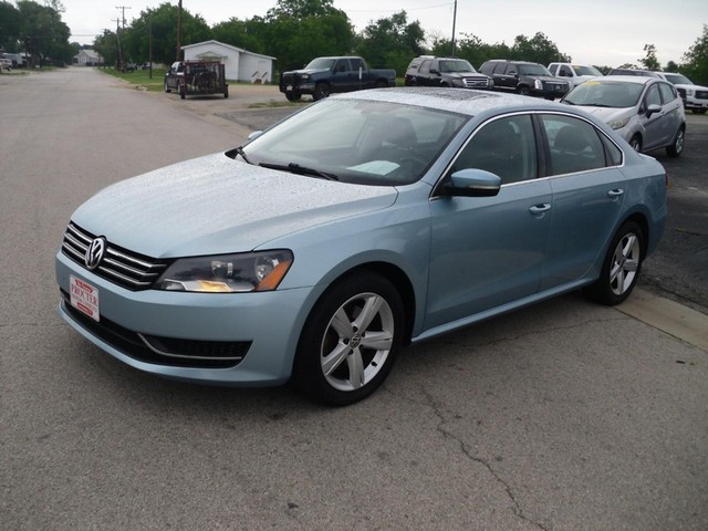 2012 Volkswagen Passat SE w/Sunroof & Nav PZEV at Procter Motor Company Inc. in Lampasas TX