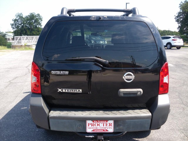 Nissan Xterra Vehicle Full-screen Gallery Image 03