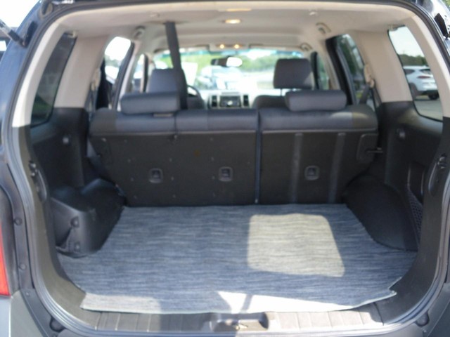 Nissan Xterra Vehicle Full-screen Gallery Image 08