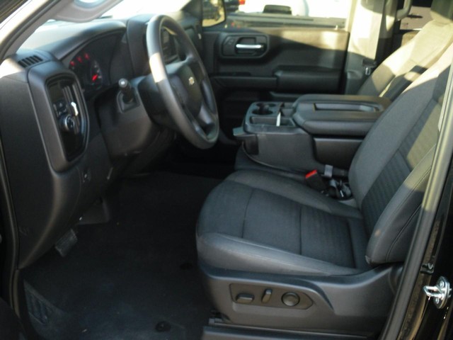 Chevrolet Silverado 1500 Vehicle Full-screen Gallery Image 04