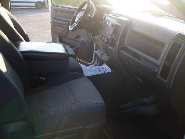 Ram 1500 Vehicle Full-screen Gallery Image 05