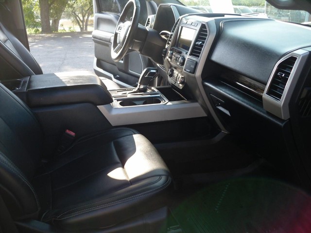 Ford F-150 Vehicle Full-screen Gallery Image 07