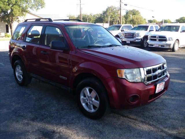 Ford Escape Vehicle Full-screen Gallery Image 02