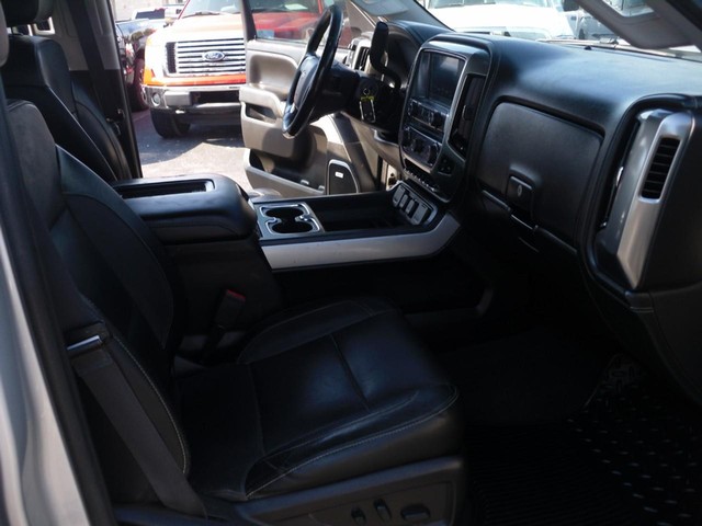Chevrolet Silverado 2500HD Vehicle Full-screen Gallery Image 07