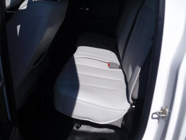 Chevrolet Silverado 2500HD Vehicle Full-screen Gallery Image 05