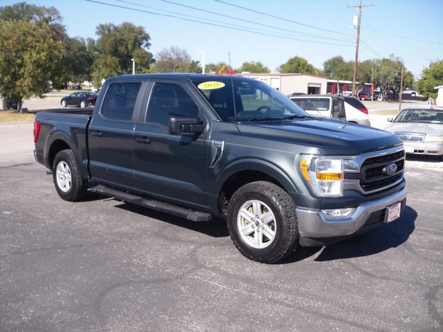 Ford F-150 Vehicle Full-screen Gallery Image 02