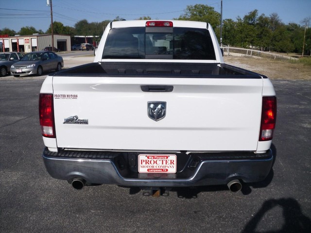 Ram 1500 Vehicle Full-screen Gallery Image 03