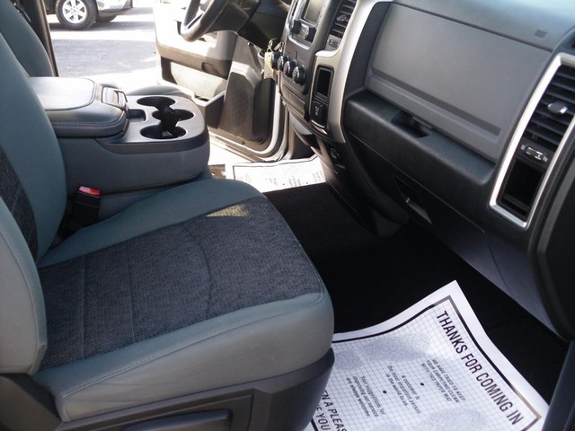 Ram 1500 Vehicle Full-screen Gallery Image 07