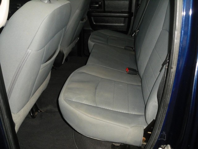 Ram 1500 Vehicle Full-screen Gallery Image 05