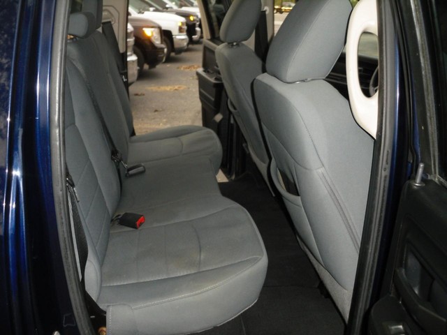 Ram 1500 Vehicle Full-screen Gallery Image 06