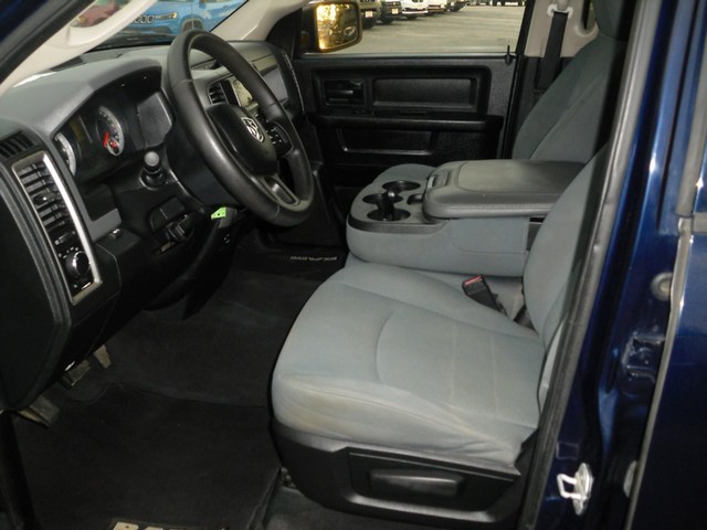 Ram 1500 Vehicle Full-screen Gallery Image 08