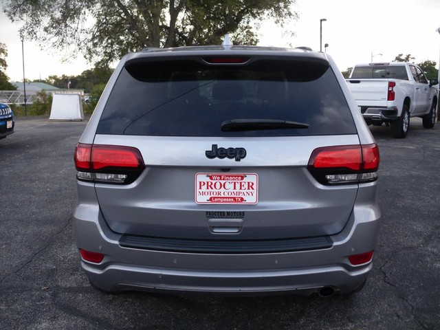 Jeep Grand Cherokee Vehicle Full-screen Gallery Image 03