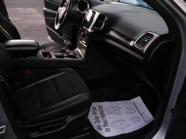 Jeep Grand Cherokee Vehicle Full-screen Gallery Image 07