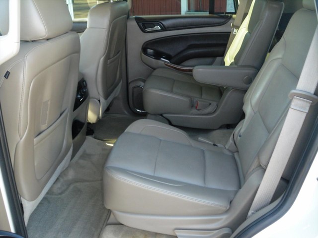 Chevrolet Tahoe Vehicle Full-screen Gallery Image 05