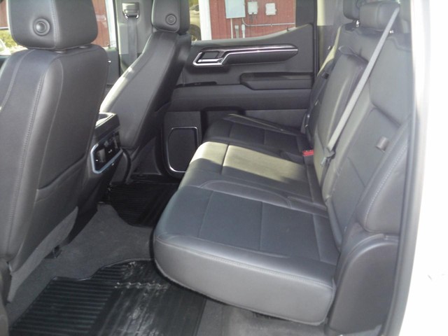 Chevrolet Silverado 1500 Vehicle Full-screen Gallery Image 05