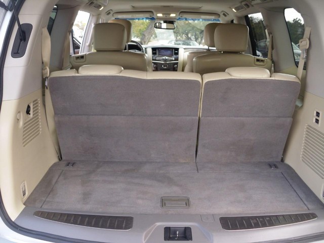 INFINITI QX80 Vehicle Full-screen Gallery Image 08