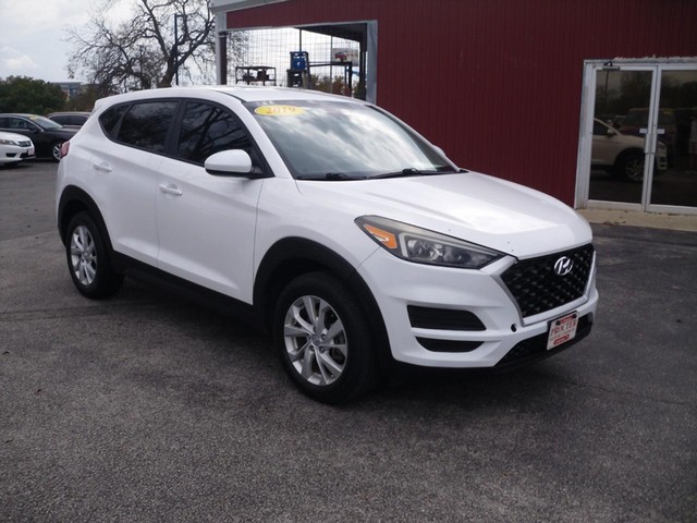 Hyundai Tucson Vehicle Full-screen Gallery Image 02