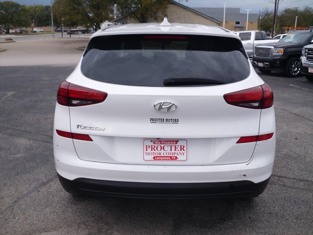 Hyundai Tucson Vehicle Full-screen Gallery Image 03