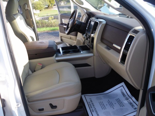 Ram 1500 Vehicle Full-screen Gallery Image 07