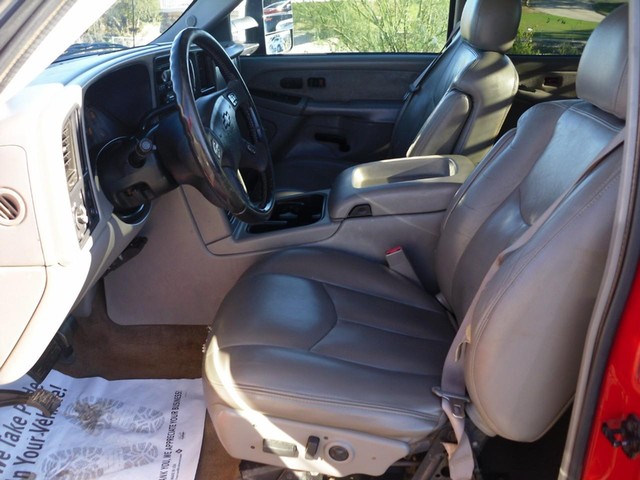 Chevrolet Silverado 3500 Vehicle Full-screen Gallery Image 04