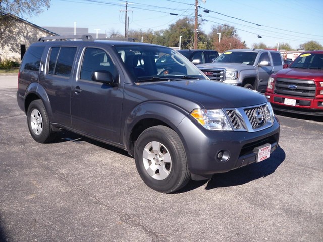 Nissan Pathfinder Vehicle Full-screen Gallery Image 02