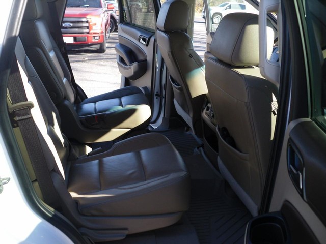 Chevrolet Tahoe Vehicle Full-screen Gallery Image 06