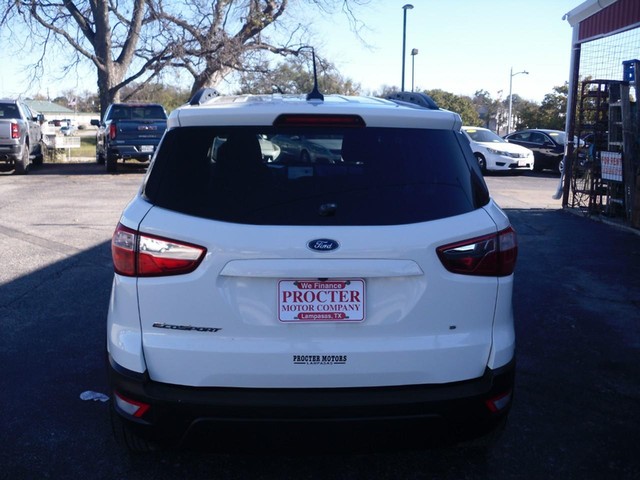 Ford EcoSport Vehicle Full-screen Gallery Image 03