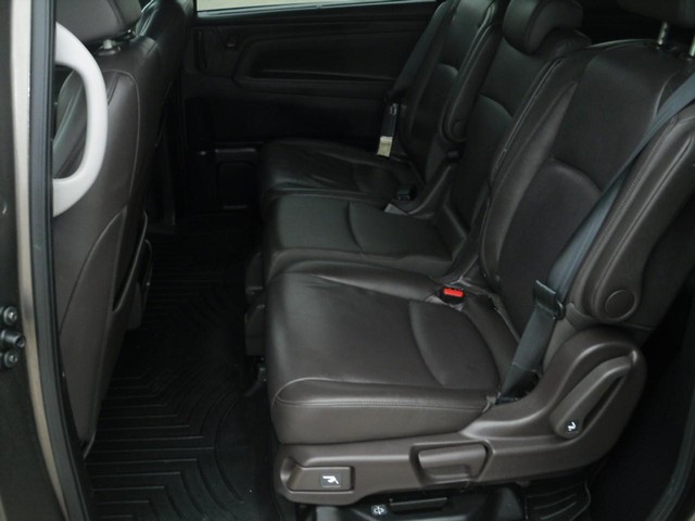 Honda Odyssey Vehicle Full-screen Gallery Image 05