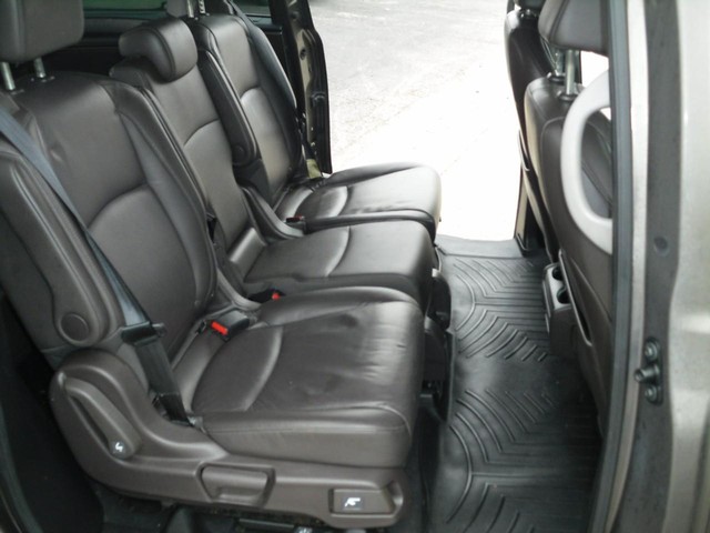 Honda Odyssey Vehicle Full-screen Gallery Image 06