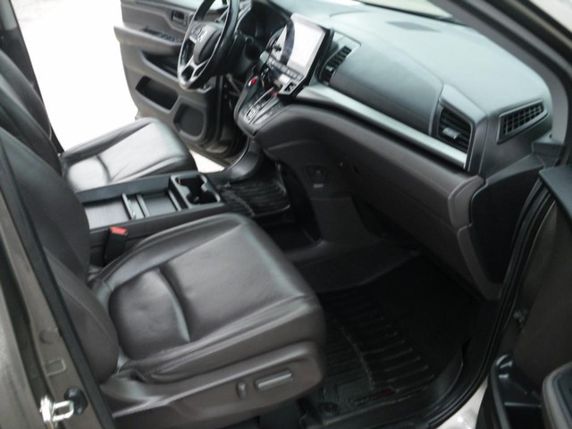 Honda Odyssey Vehicle Full-screen Gallery Image 07