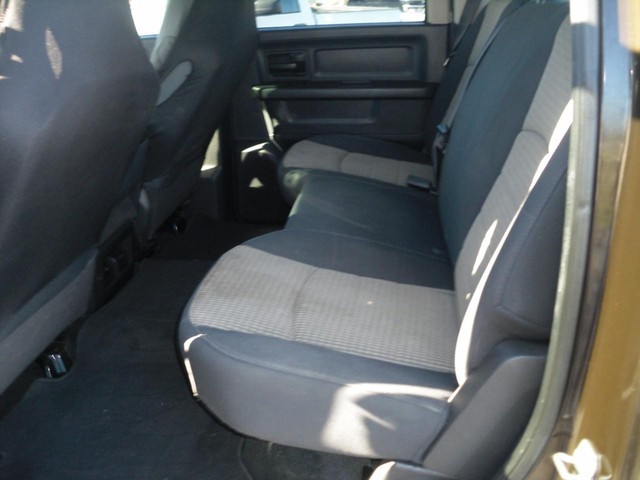 Ram 2500 Vehicle Full-screen Gallery Image 05