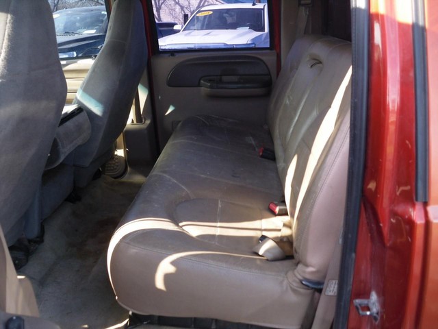 Ford Super Duty F-350 DRW Vehicle Full-screen Gallery Image 05