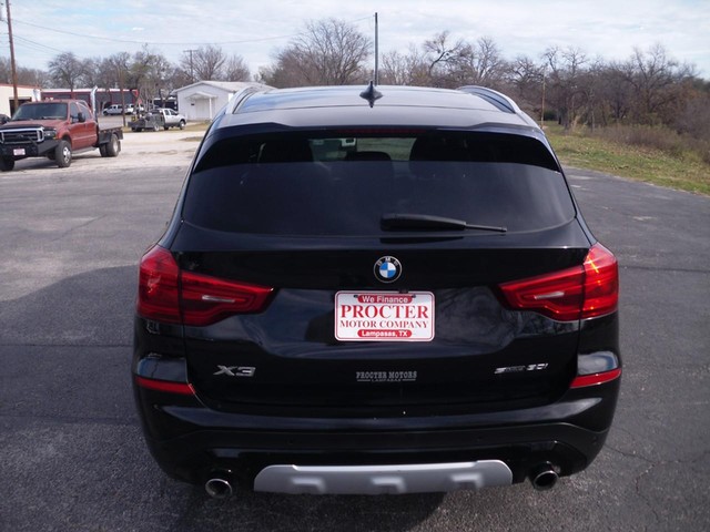 BMW X3 Vehicle Full-screen Gallery Image 03