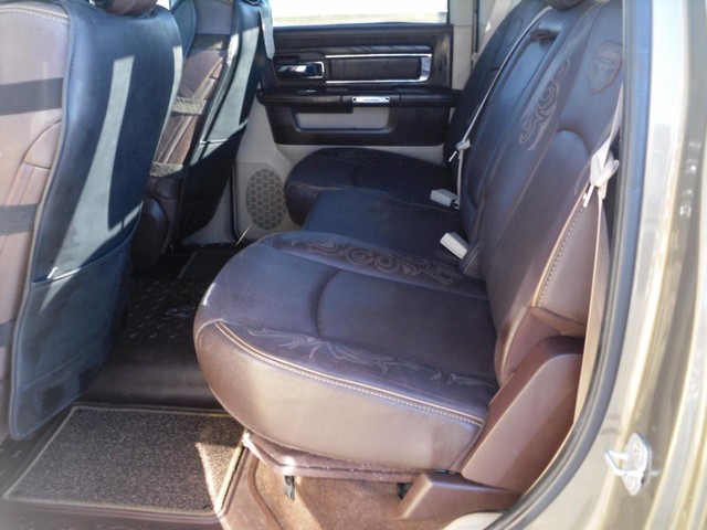 Ram 3500 Vehicle Full-screen Gallery Image 05