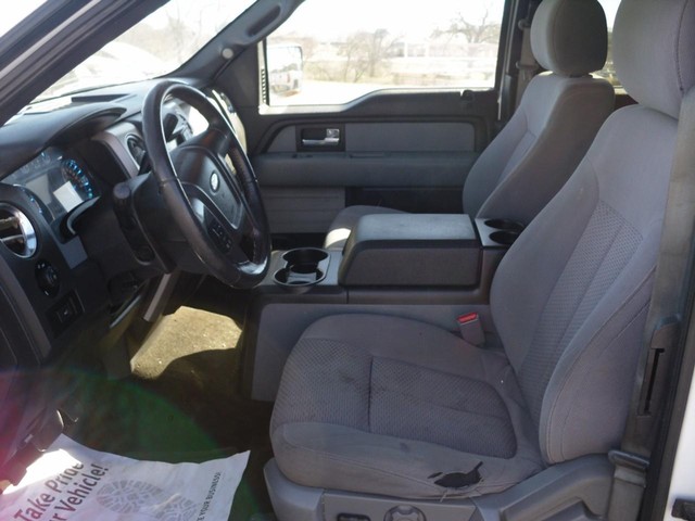 Ford F-150 Vehicle Full-screen Gallery Image 04