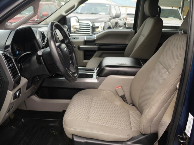 Ford F-150 Vehicle Full-screen Gallery Image 04