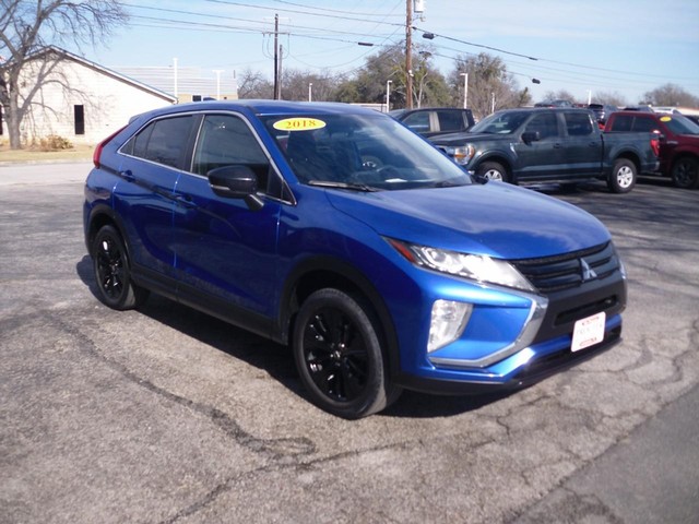 Mitsubishi Eclipse Cross Vehicle Full-screen Gallery Image 02