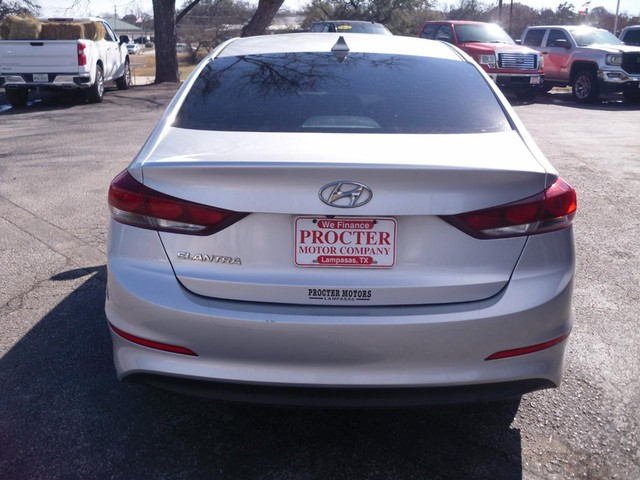 Hyundai Elantra Vehicle Full-screen Gallery Image 03