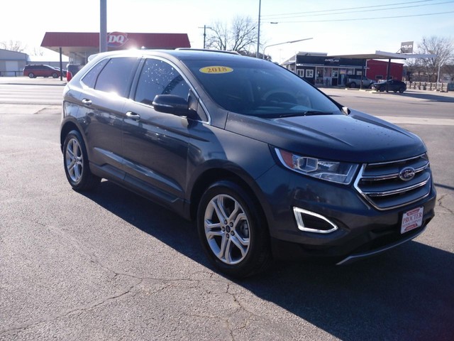 Ford Edge Vehicle Full-screen Gallery Image 02