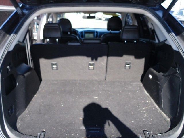 Ford Edge Vehicle Full-screen Gallery Image 07